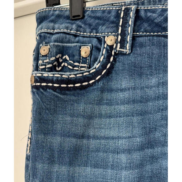 Miss Me Jeans Womens 30 Sunny Boot Blue Medium Wash Distressed Denim Embroidered - Picture 3 of 7